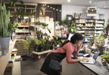 Thriving in Economic Uncertainty Crafting a Resilient Small Business